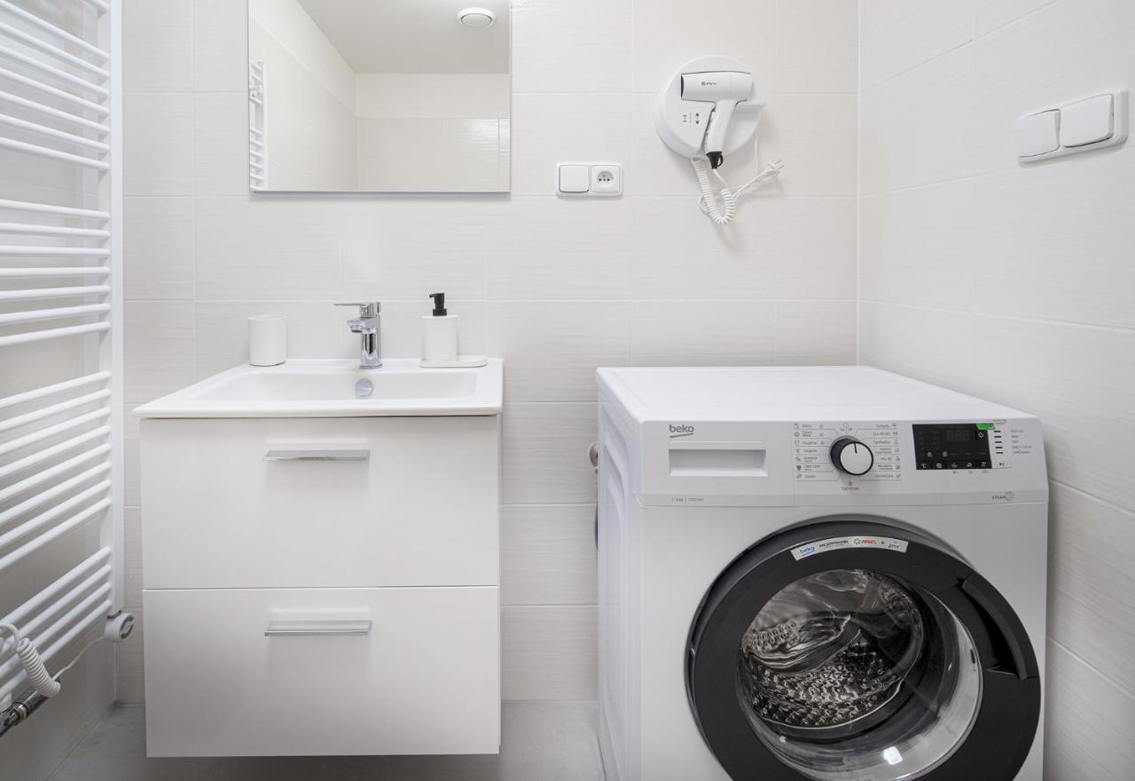 Apartmany Myslivna Ostrov  Exterior foto