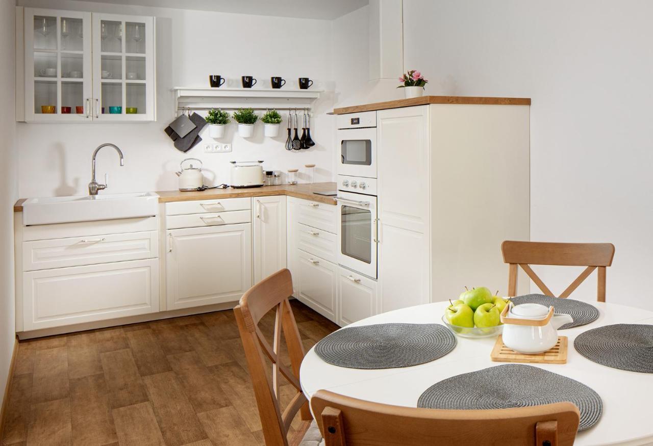 Apartmany Myslivna Ostrov  Exterior foto